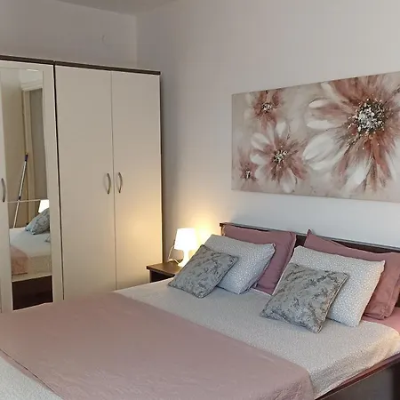 דירה Great Katarina