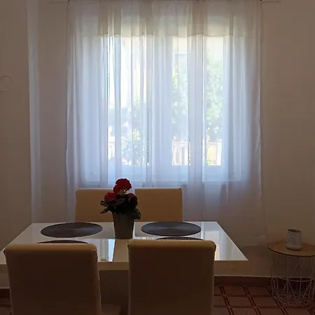 Great Katarina 公寓 扎达尔