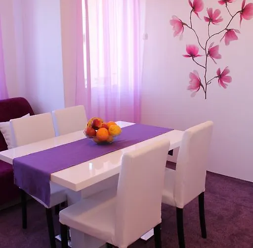 Great Katarina דירה *